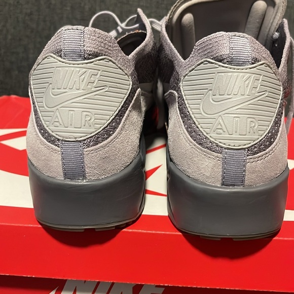 Nike Air Max 90 Ultra 2.0 Flyknit - Picture 7 of 13